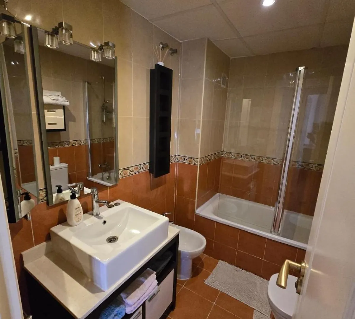 Plaza Apartment Parking Free Lucena 0*,  Spain