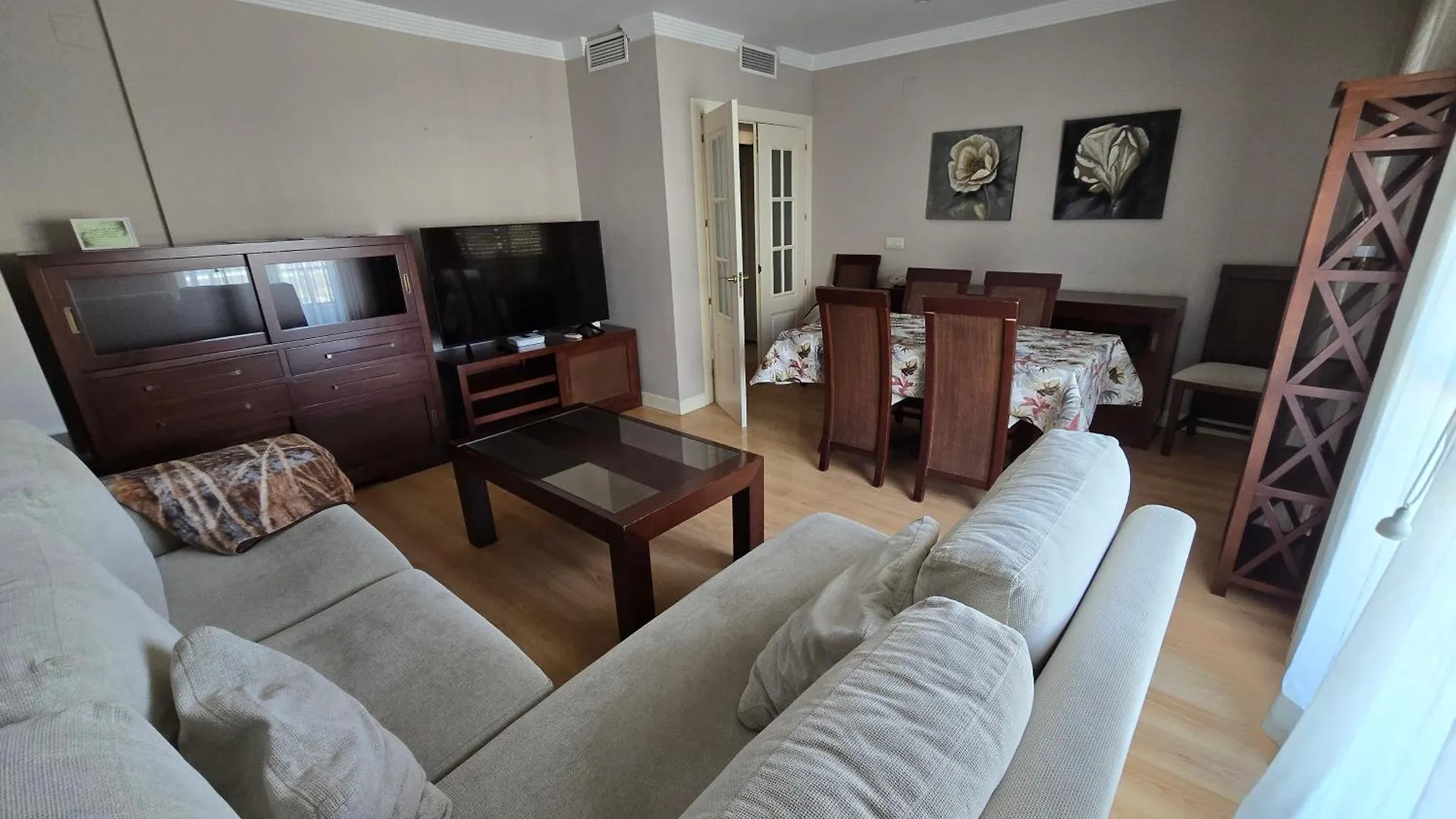 Plaza Apartment Parking Free Lucena Spain
